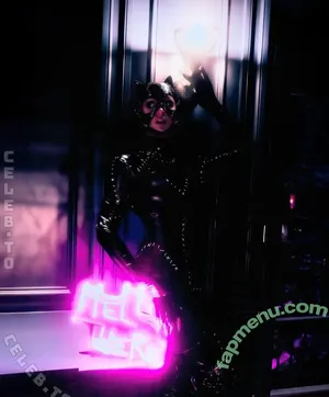 Paris Hilton / parishilton nude photo #2590