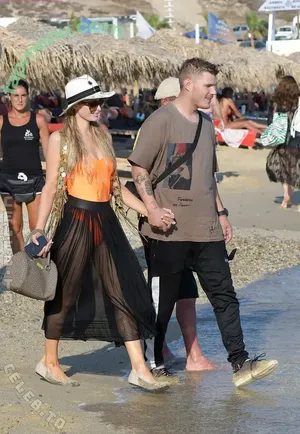 Paris Hilton / parishilton nude photo #2599