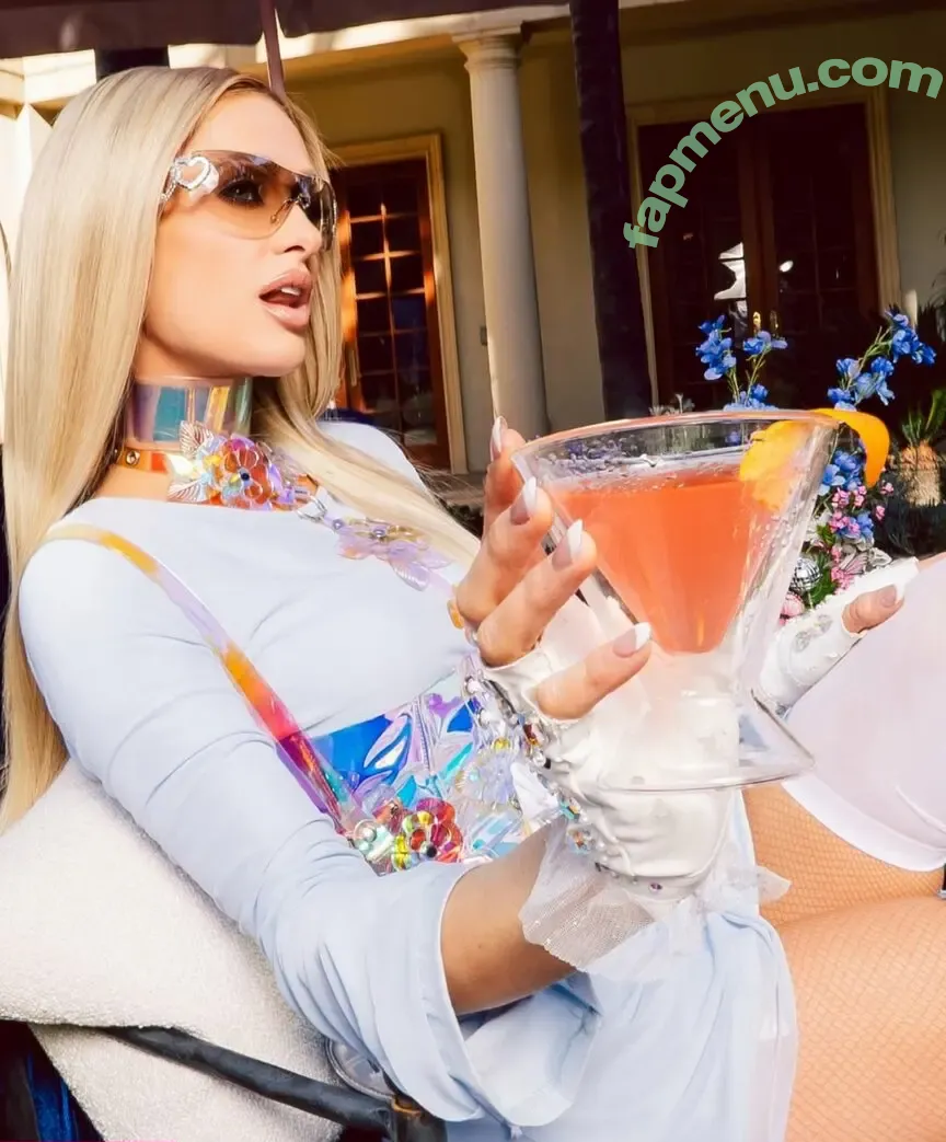 Paris Hilton nude photo #2105 (parishilton)