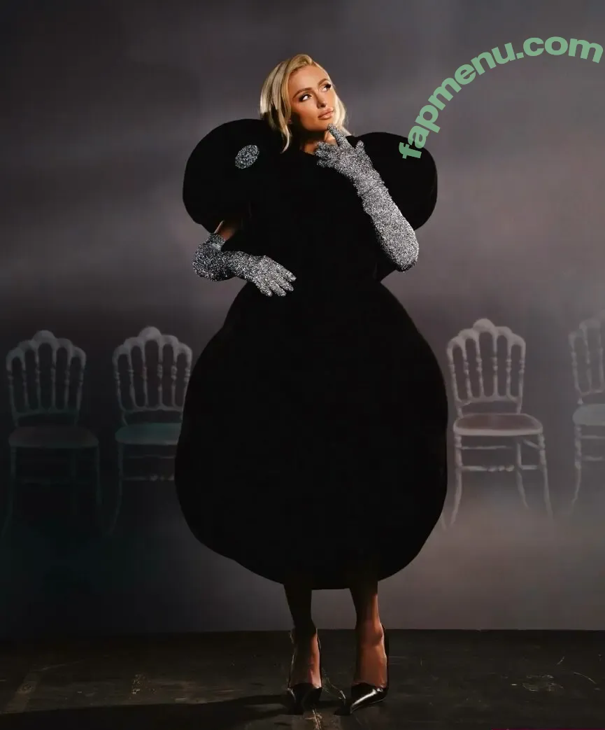 Paris Hilton nude photo #2405 (parishilton)