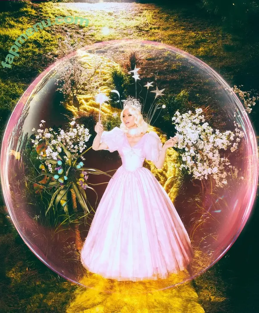 Paris Hilton nude photo #2429 (parishilton)