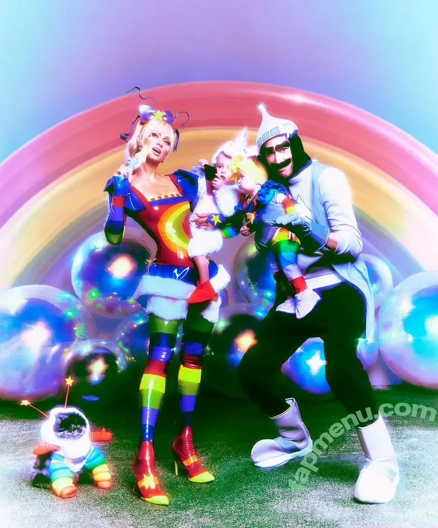 Paris Hilton nude photo #2431 (parishilton)