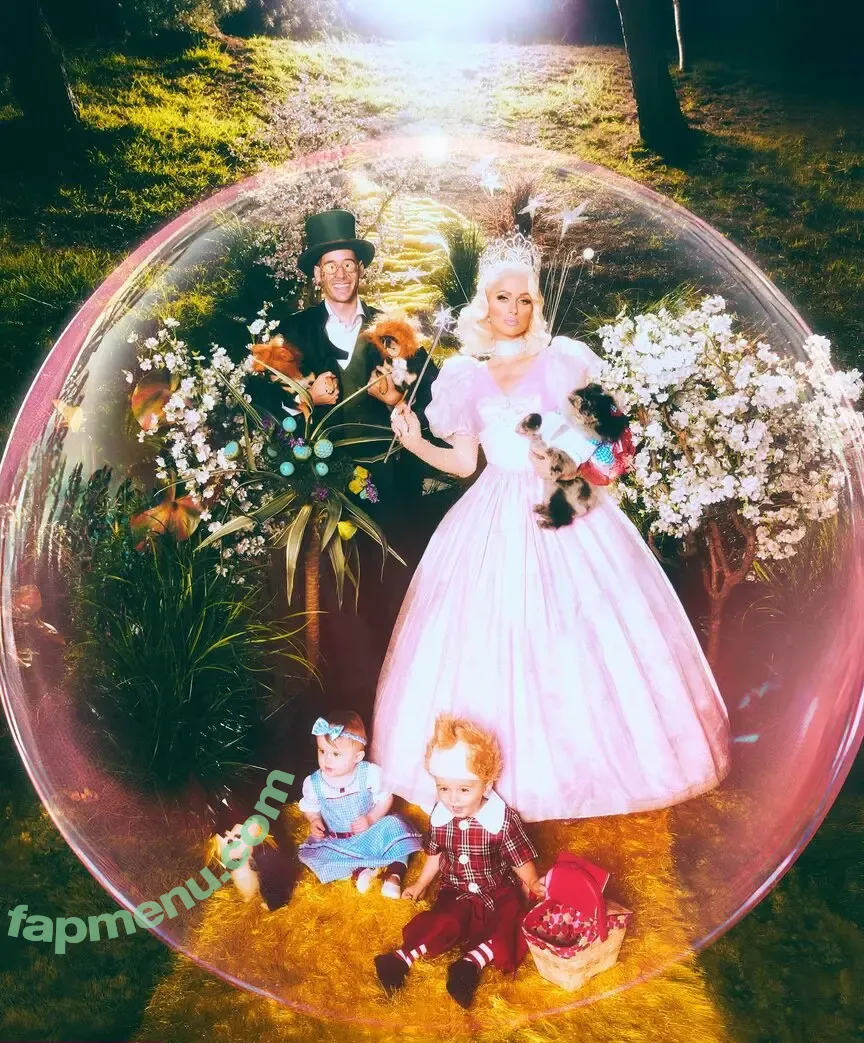 Paris Hilton nude photo #2433 (parishilton)