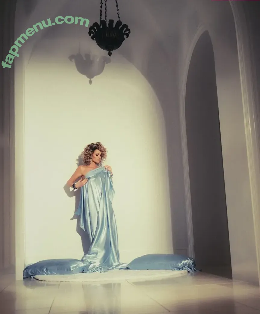 Paris Hilton nude photo #2487 (parishilton)