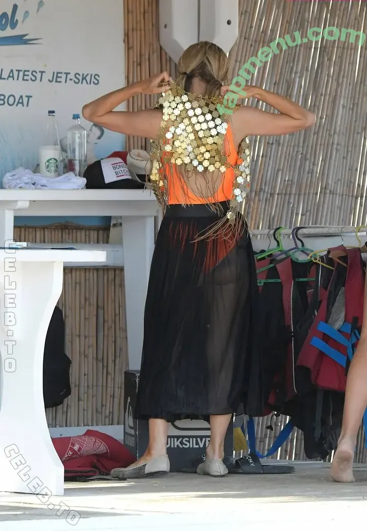 Paris Hilton nude photo #2596 (parishilton)