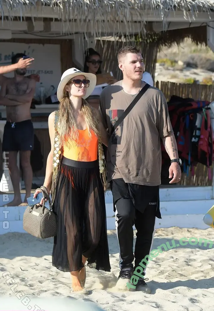 Paris Hilton nude photo #2598 (parishilton)