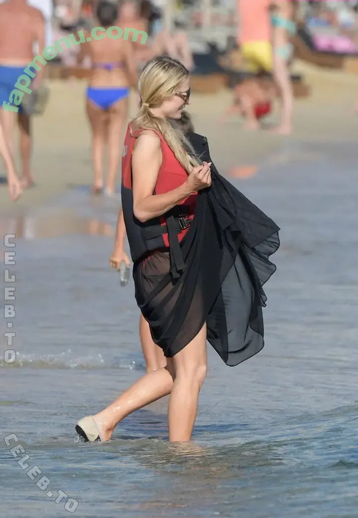 Paris Hilton nude photo #2610 (parishilton)