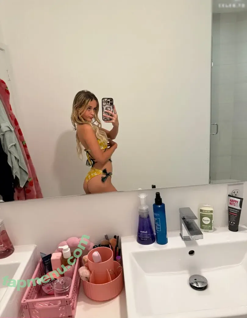 Paris Livvy nude photo #0032 (Paris Livvy)