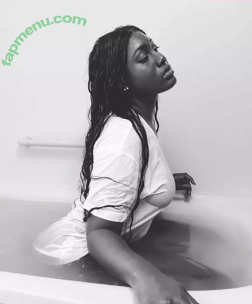 Paris.Senpai nude photo #0004 (paristhesenpai)