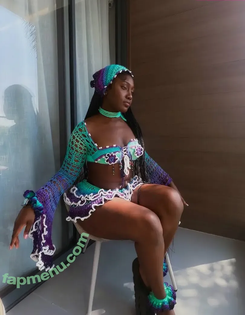 Paris.Senpai nude photo #0148 (paristhesenpai)