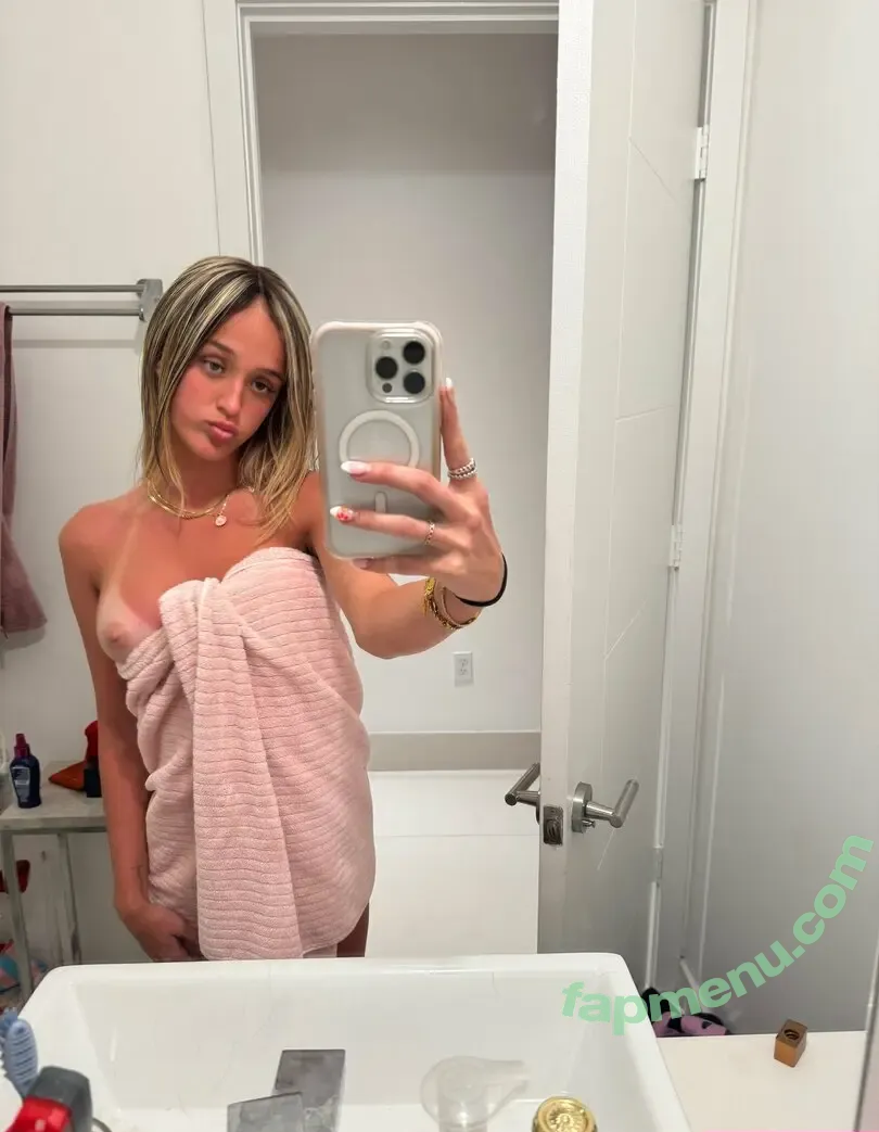 parislivvy nude photo #0002 (parislivvy)