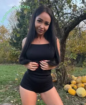 parisxjade / parisjadex nude photo #0011