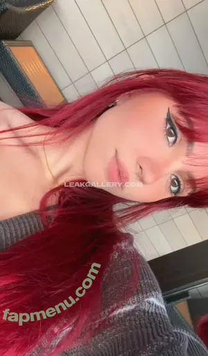 nude photo #0002