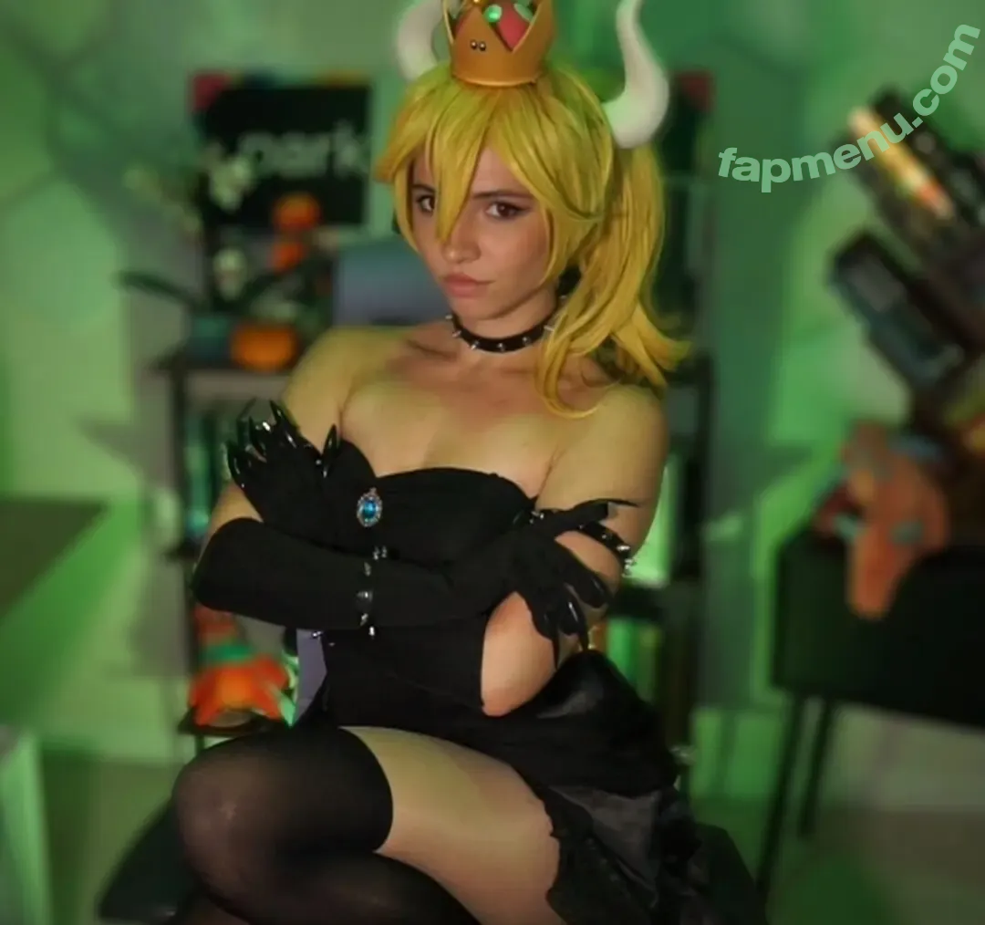 parkenharbor nude photo #0326 (peterparkeriow)