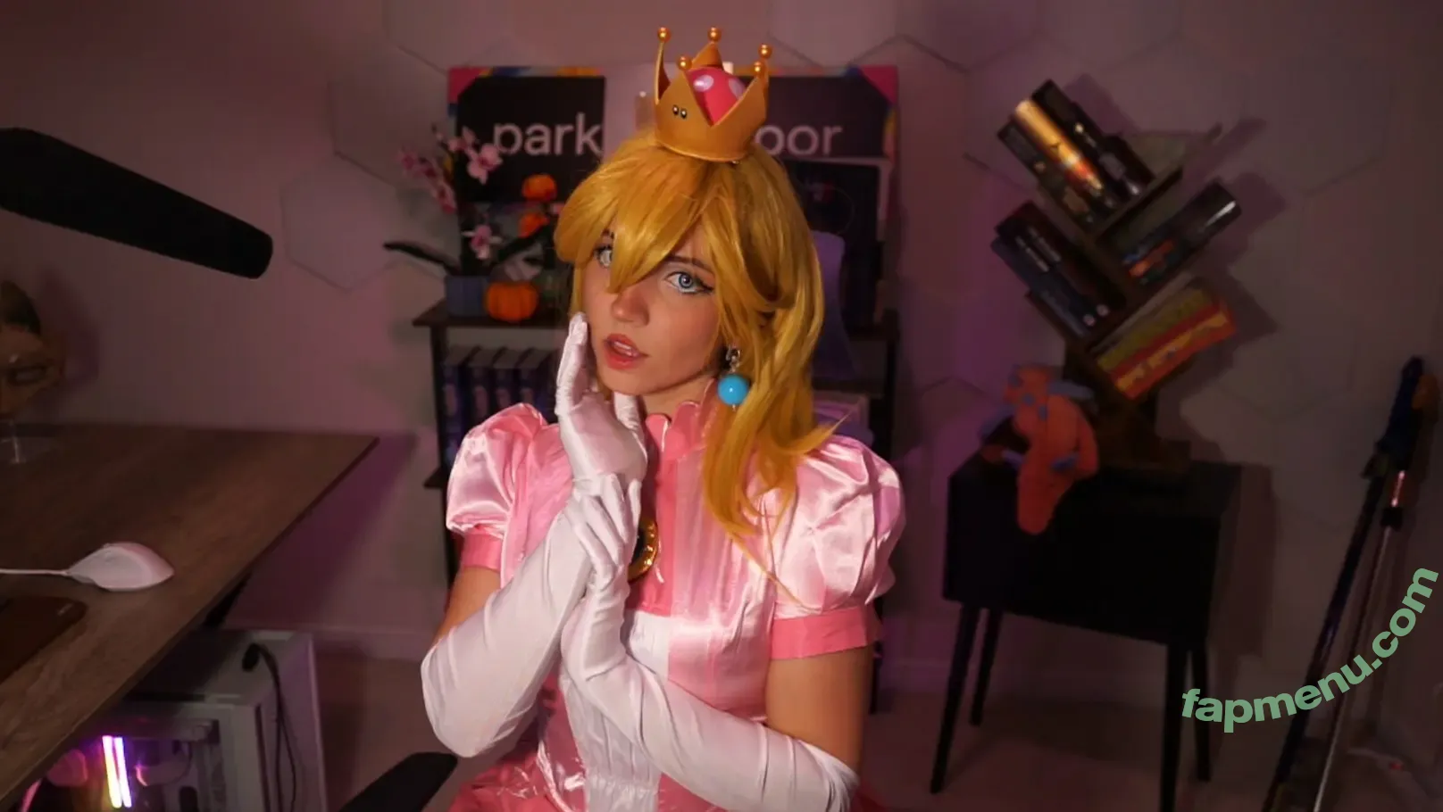 parkenharbor nude photo #0333 (peterparkeriow)