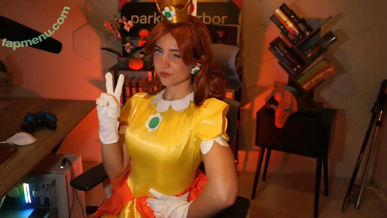 parkenharbor nude photo #0342 (peterparkeriow)