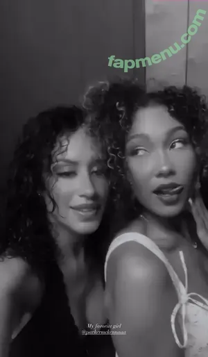 Parker McKenna Posey / parkermckennaaa nude photo #0462