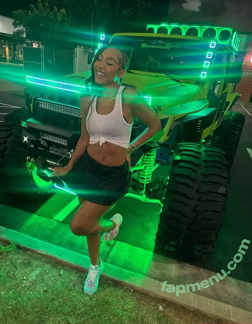 Parker McKenna Posey nude photo #0540 (parkermckennaaa)