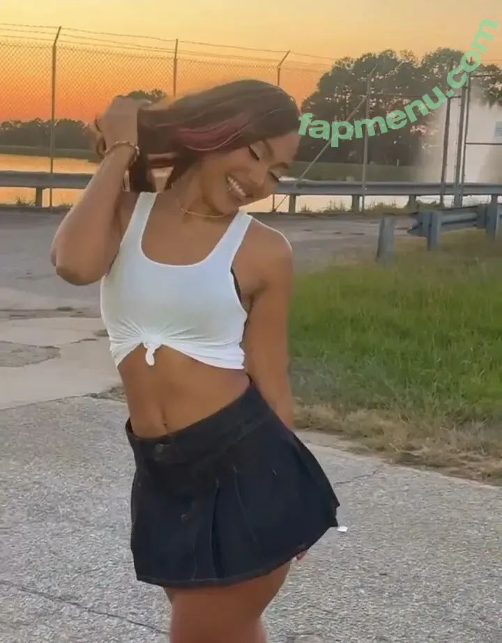 Parker McKenna Posey nude photo #0542 (parkermckennaaa)