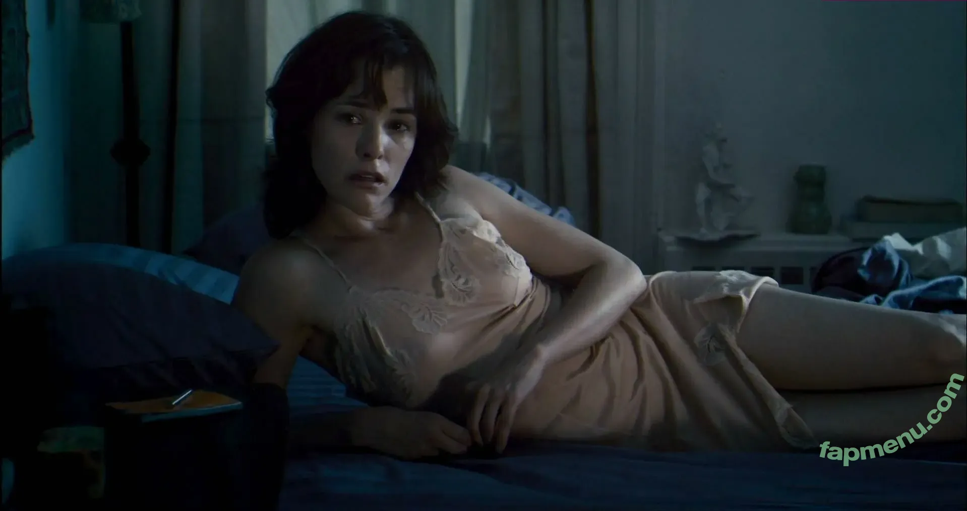 Parker Posey nude photo #0031 (itsparkerposey)