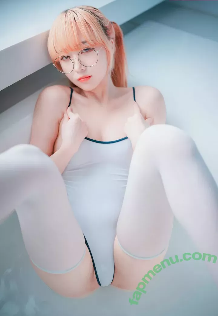 Parkhaag nude photo #0003 (p___he / qkrgkdms01 / 박하악)