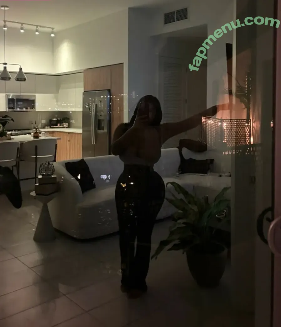 ParlayPrincesa nude photo #0078 (iriisileaa)