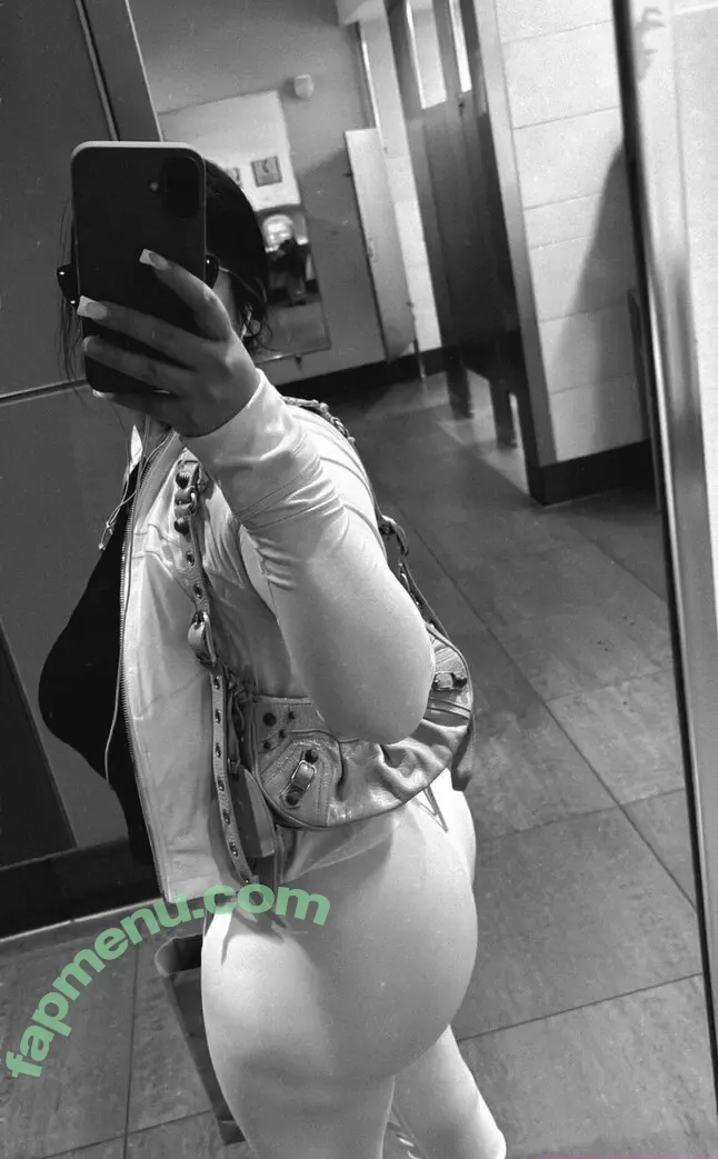 ParlayPrincesa nude photo #0138 (iriisileaa)