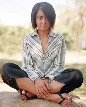 Parminder Nagra / parmindernagra nude photo #0002