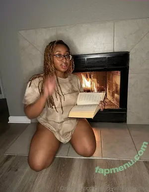  nude photo #0002