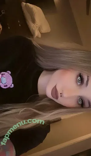 pastelcoffins / gothmami_ / lilgothmami -spookybabe nude photo #0100
