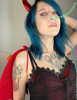 pastelskytrash / pastel.trash nude photo #0127
