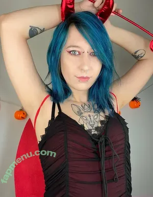 pastelskytrash / pastel.trash nude photo #0128