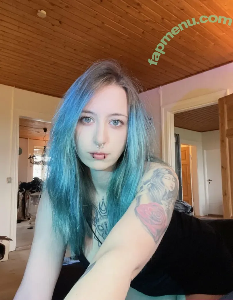pastelskytrash nude photo #0059 (pastelsky4u)