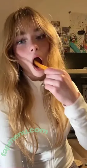 patrickbatman111 / Aurora / allnaturalaurora / andrew ate / patrickbatmanya nude photo #0073