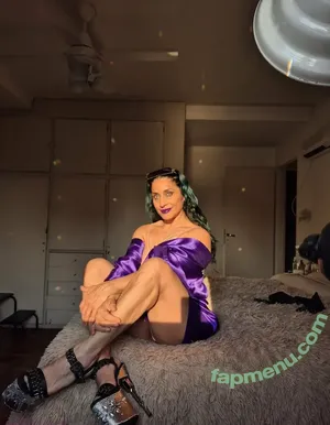  nude photo #0002