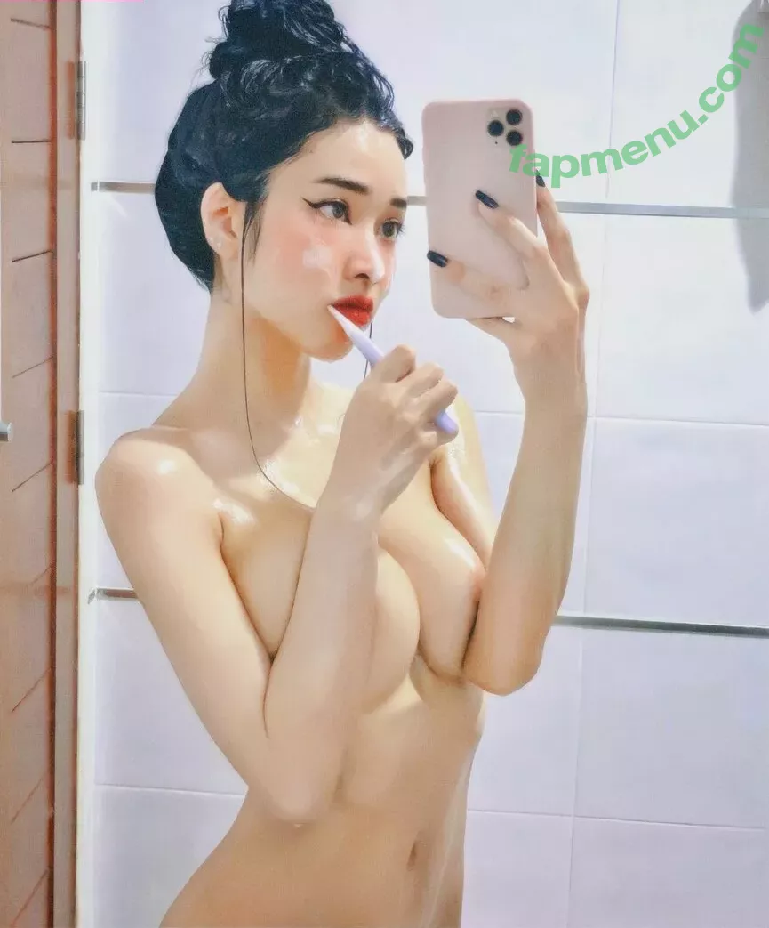 Pattaraporn nude photo #0334 (Rungsuksud / fon_pattrp / fonnnffonn / pataraporn)