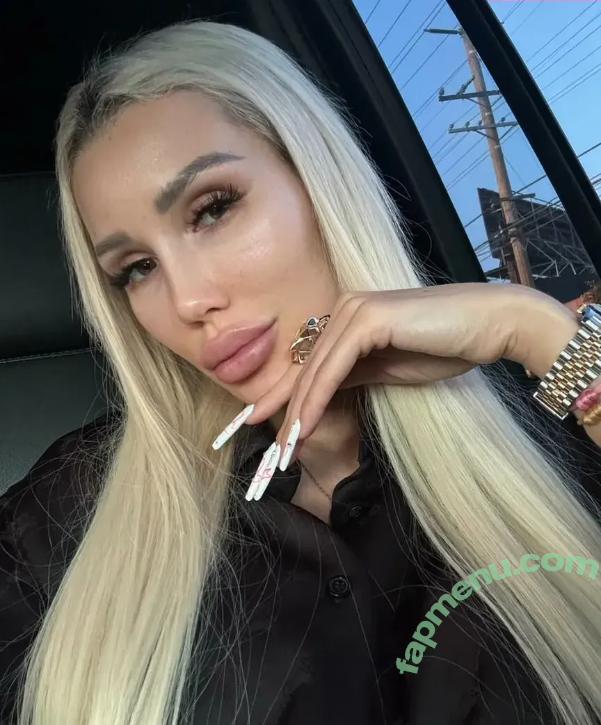 Patty Michova nude photo #0203 (bustypattymichova1 / pattymichova)