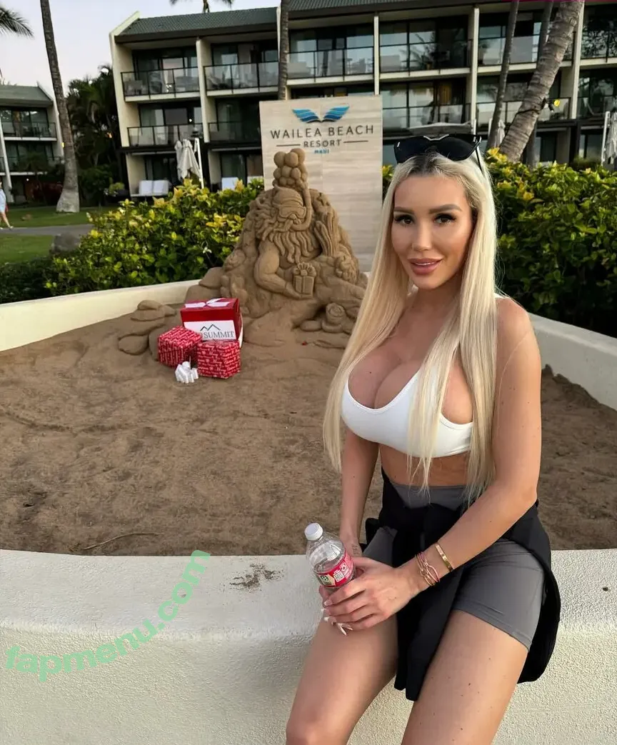 Patty Michova nude photo #0218 (bustypattymichova1 / pattymichova)