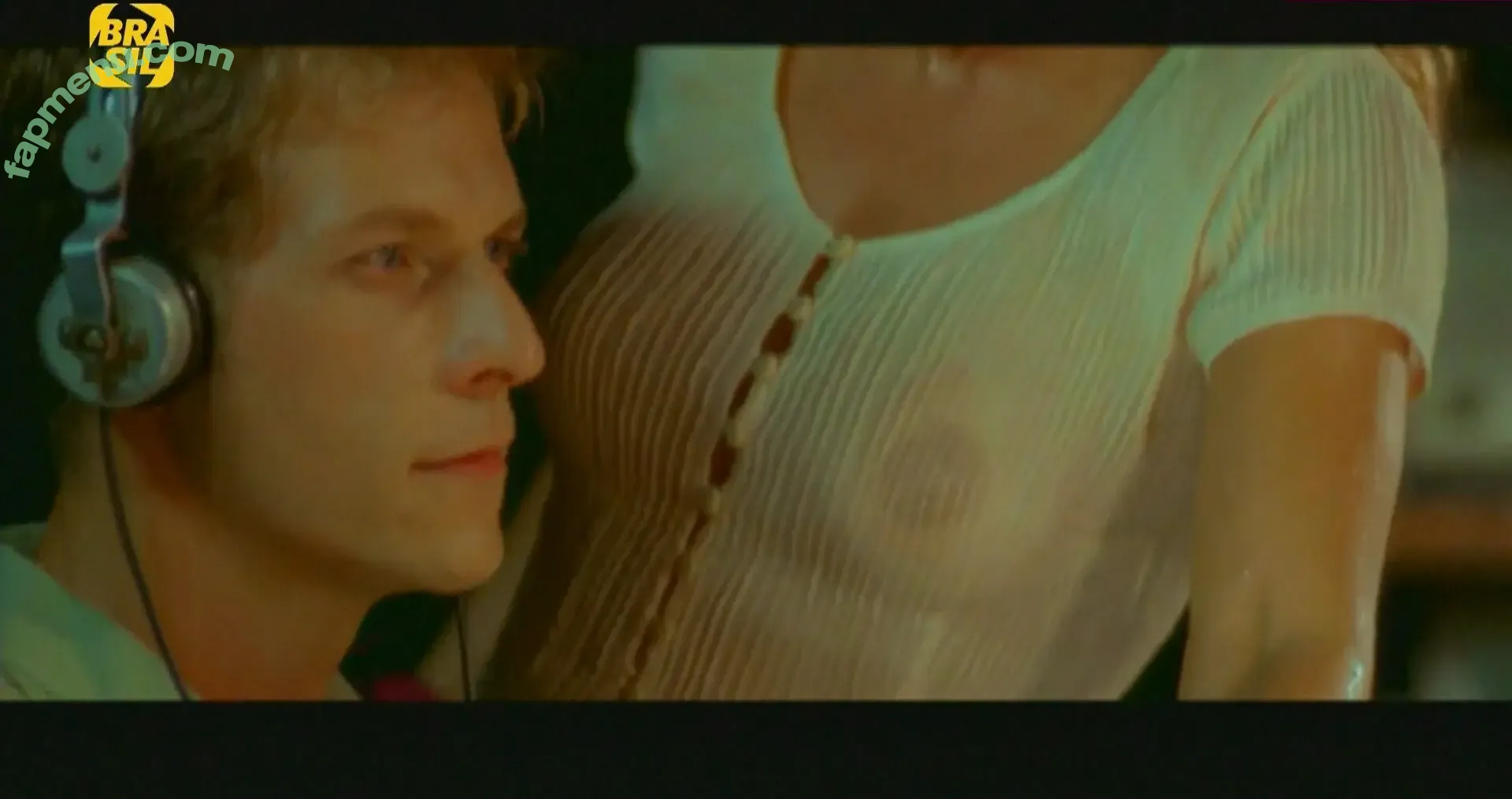 Paula Burlamaqui nude photo #0032 (paulaburlamaquioficial)