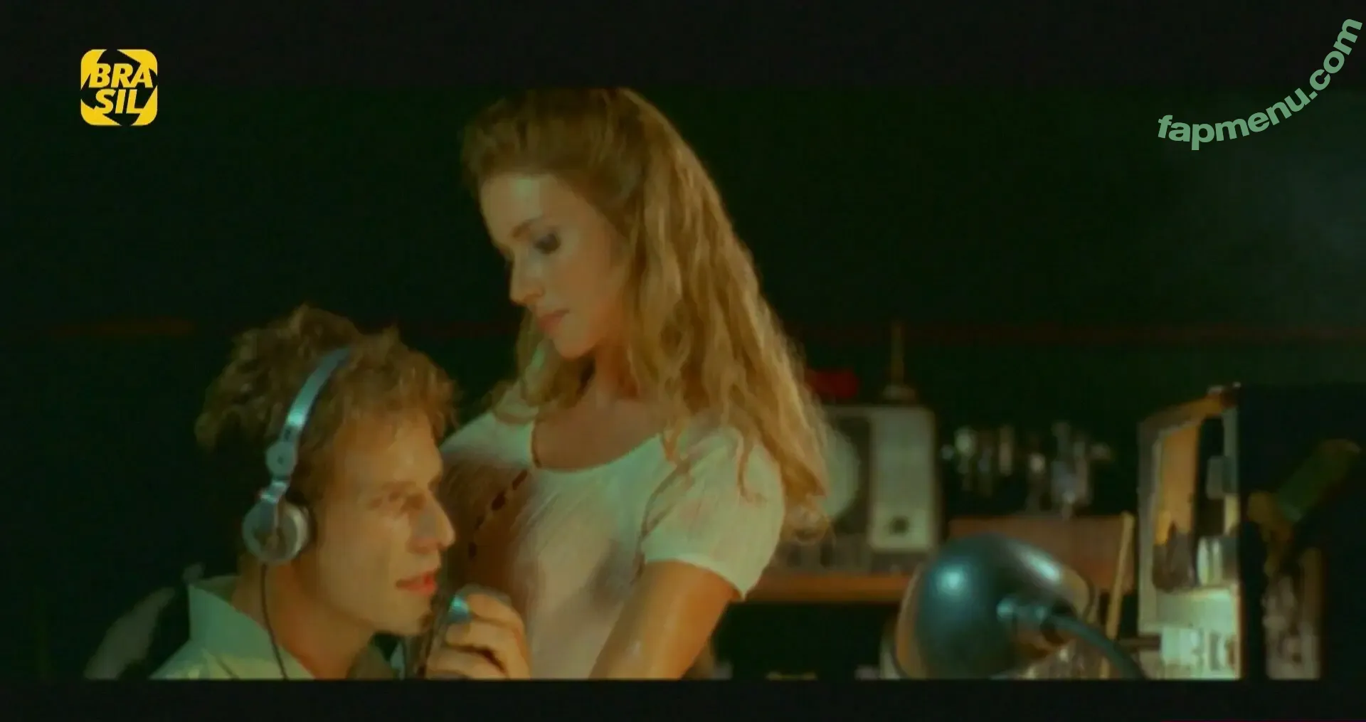 Paula Burlamaqui nude photo #0033 (paulaburlamaquioficial)