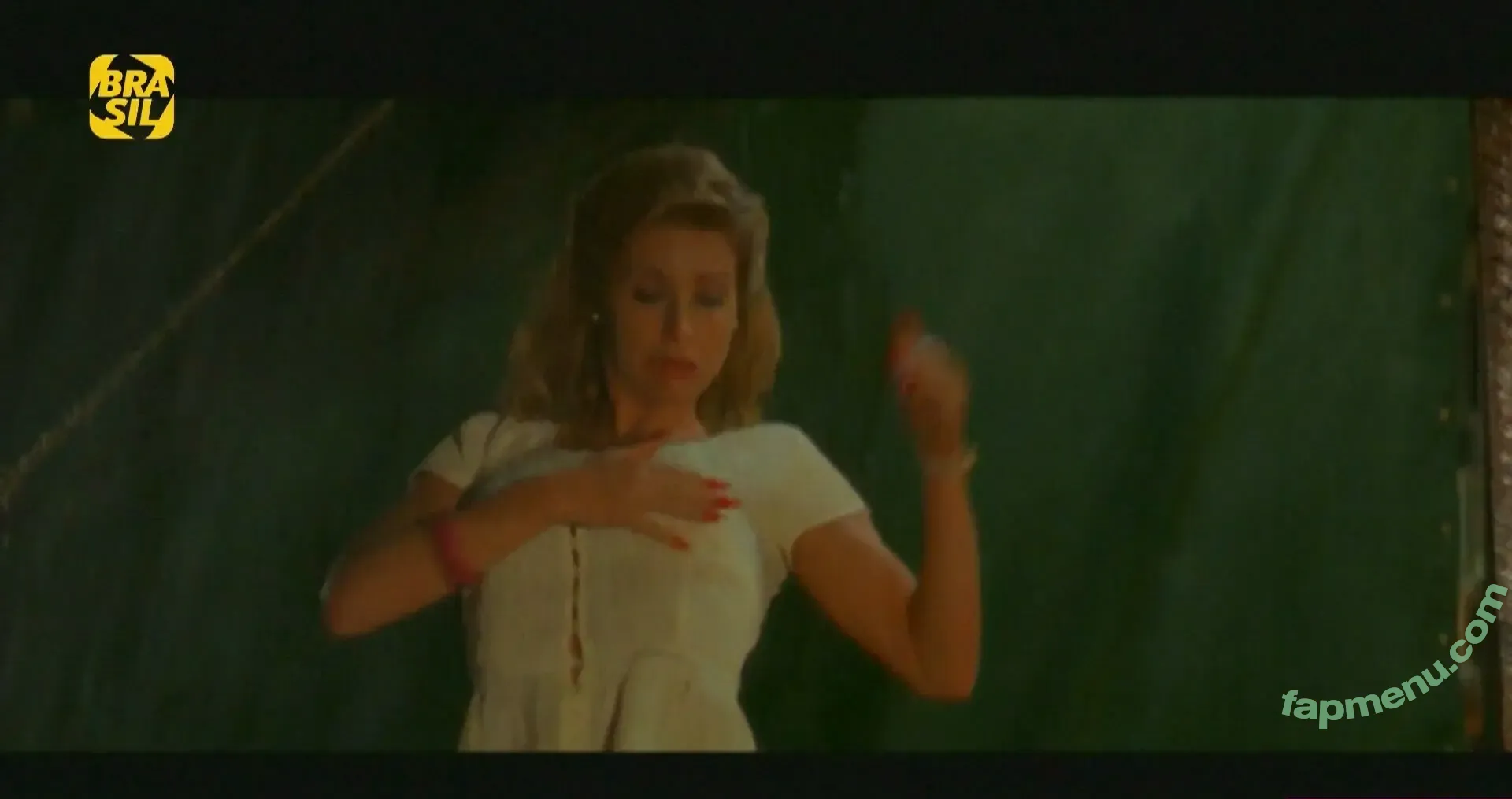 Paula Burlamaqui nude photo #0034 (paulaburlamaquioficial)