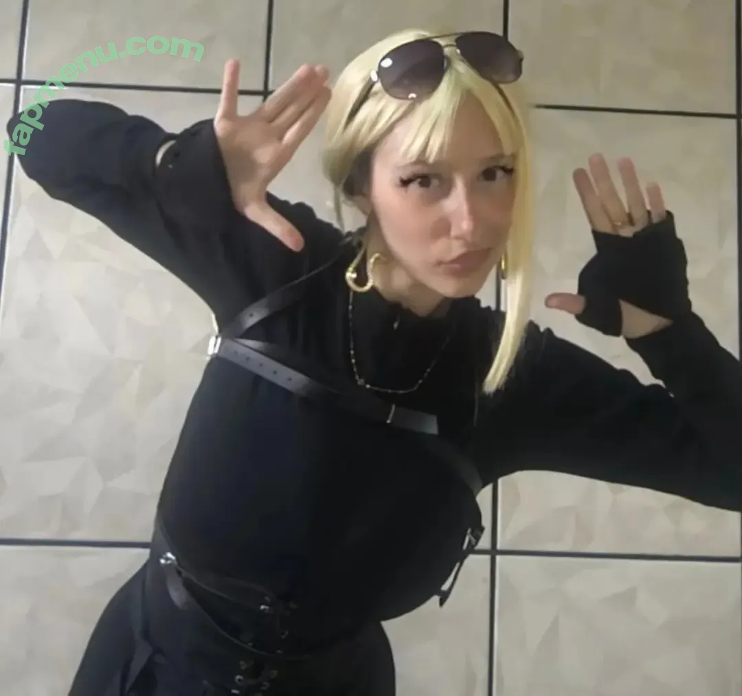 paula_cospobres nude photo #0023 (paula_cospobres)