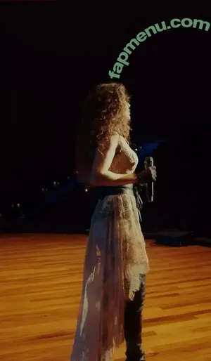 Paula Fernandes / Cantora / paulafernandes nude photo #0238