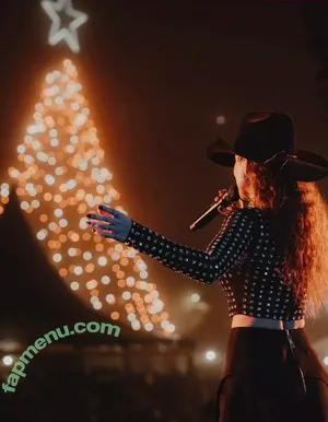 Paula Fernandes / Cantora / paulafernandes nude photo #0267