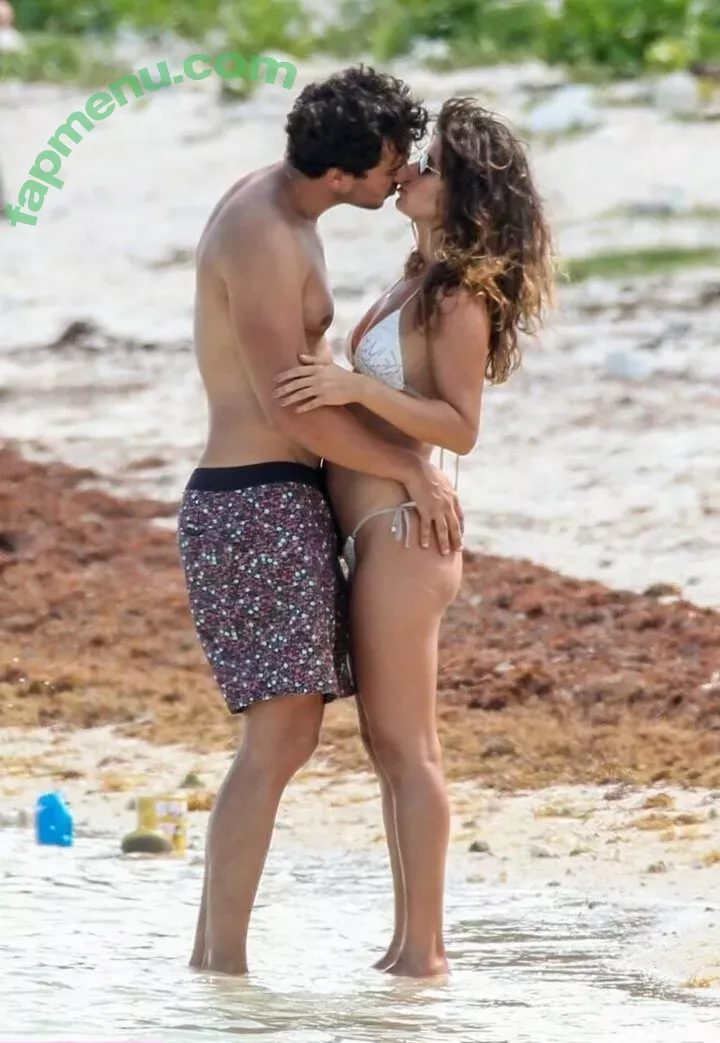 Paula Fernandes nude photo #0024 (Cantora / paulafernandes)