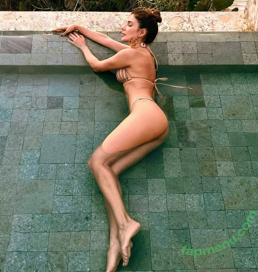 Paula Fernandes nude photo #0066 (Cantora / paulafernandes)