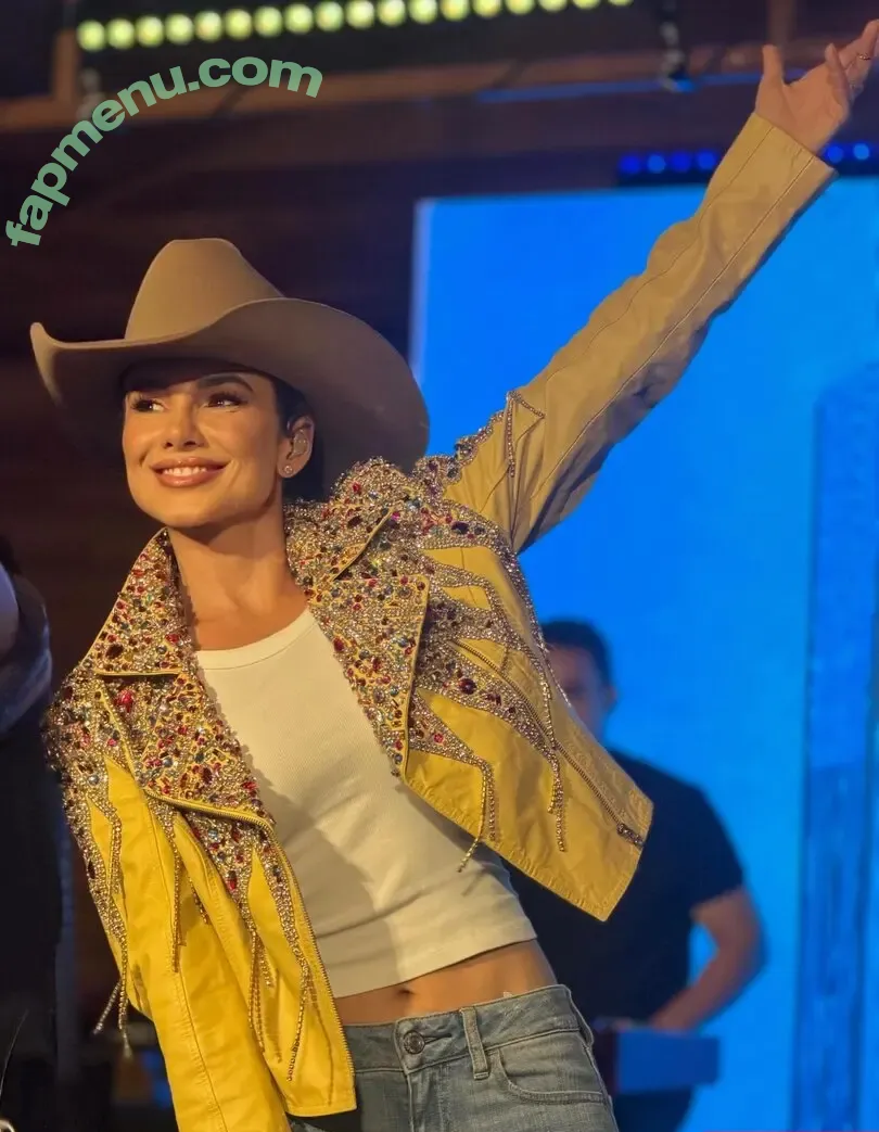 Paula Fernandes nude photo #0265 (Cantora / paulafernandes)