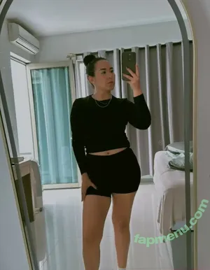 Paula Gonzalez / Pau.gonzdo nude photo #0039