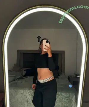 Paula Gonzalez / Pau.gonzdo nude photo #0049