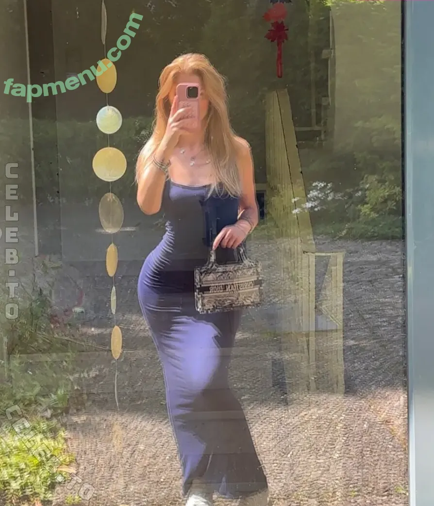 Paula.hmg nude photo #0023 (paulaalinda)